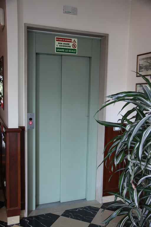 Hotel Regit Mestre Exterior foto